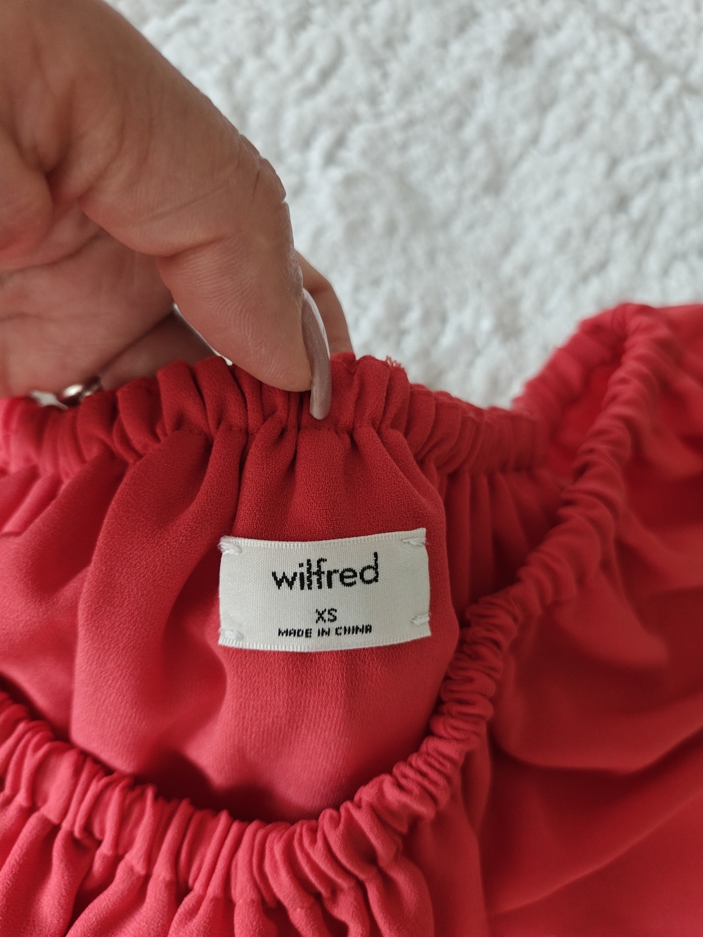 Wilfred Red Off-Shoulder Ruffle Top Ptp 17'' - Picture 9 of 16
